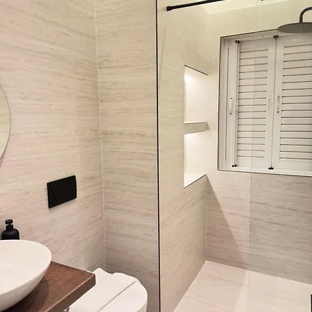 Oyster View Apartment *